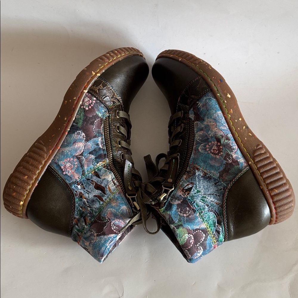 L’Artiste By Spring Step Maylah OLM Olive Multi Floral Leace-up Boots size 41 EU - Picture 7 of 12